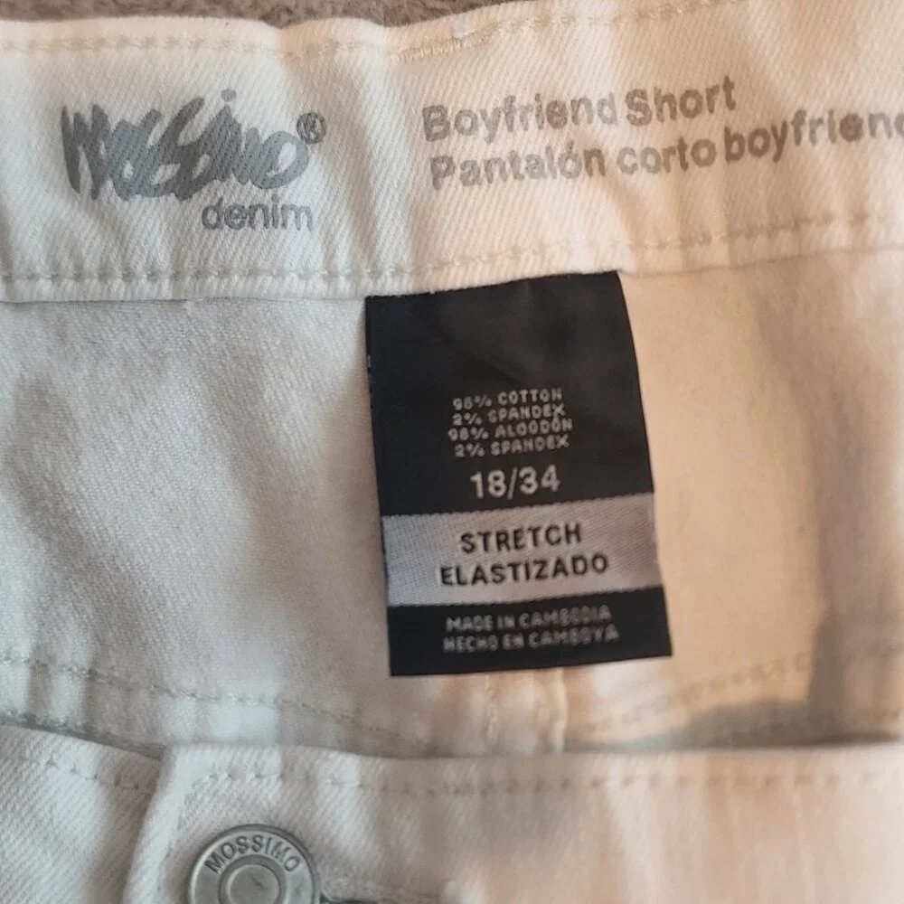 Mossimo Supply Co. Boyfriend Shorts Size 18 34
